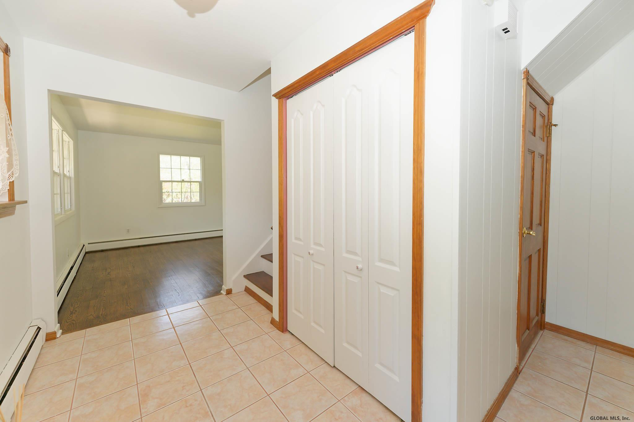 12 Maple Ridge Clifton Park, NY 12019 - Photo 3 of 24 Photo 3