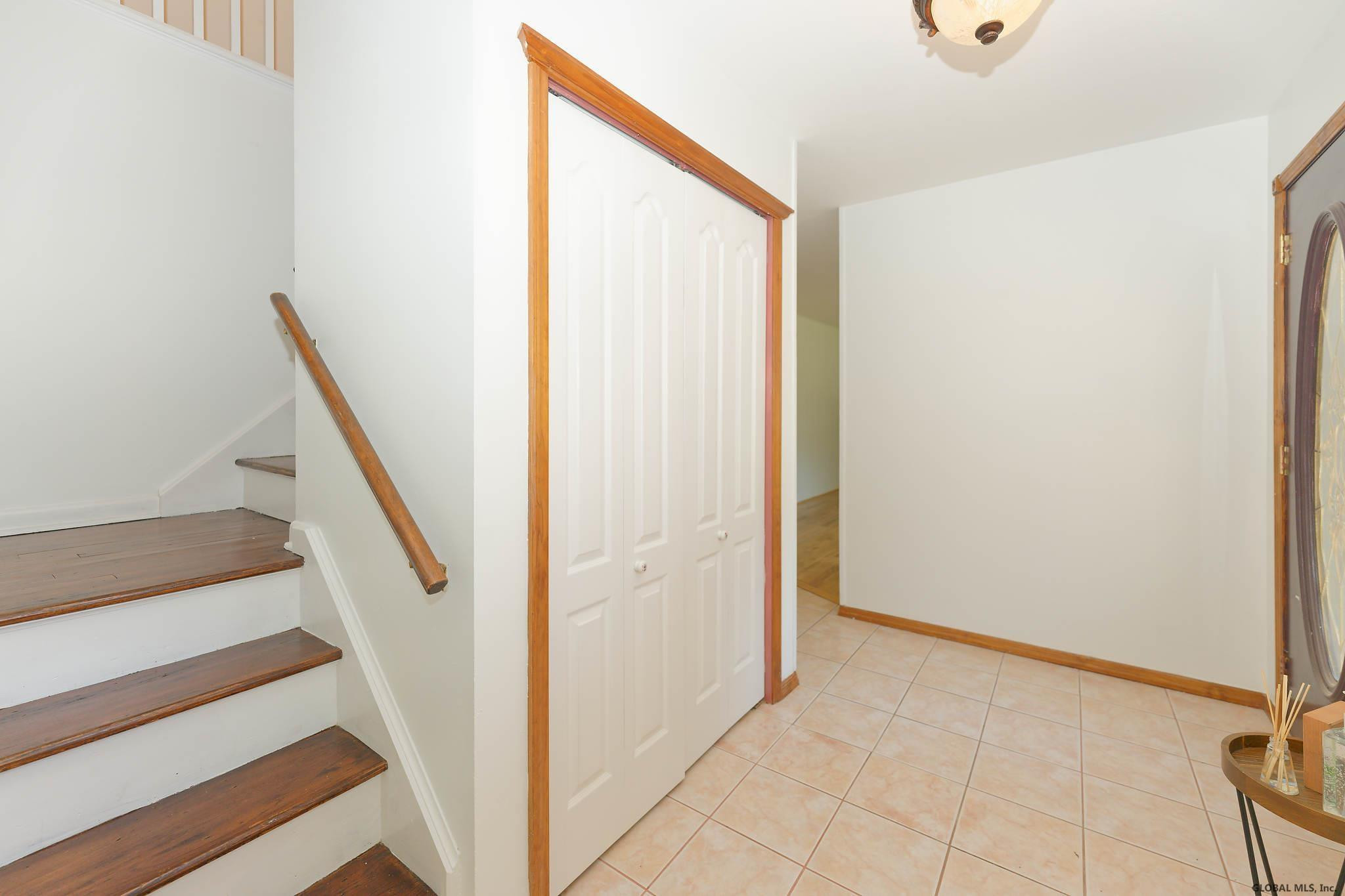 12 Maple Ridge Clifton Park, NY 12019 - Photo 4 of 24 Photo 4