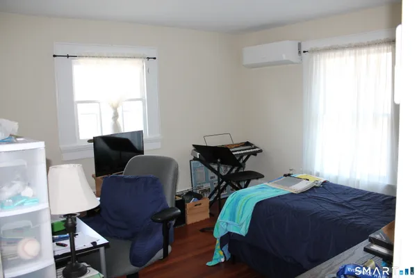 $1,995 | 7 Hillcrest Drive, Unit 9, Stonington, CT 06378