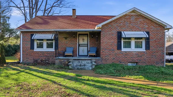 $1,000,000 | 2977 Highway 56, Tracy City, TN 37387