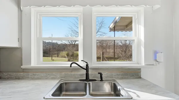 $1,000,000 | 2977 Highway 56, Tracy City, TN 37387