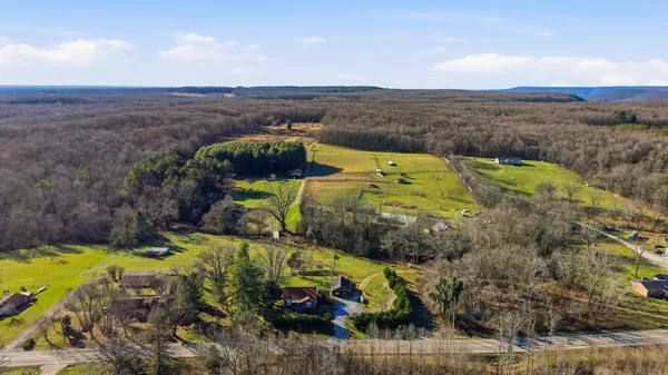 $1,000,000 | 2977 Highway 56, Tracy City, TN 37387