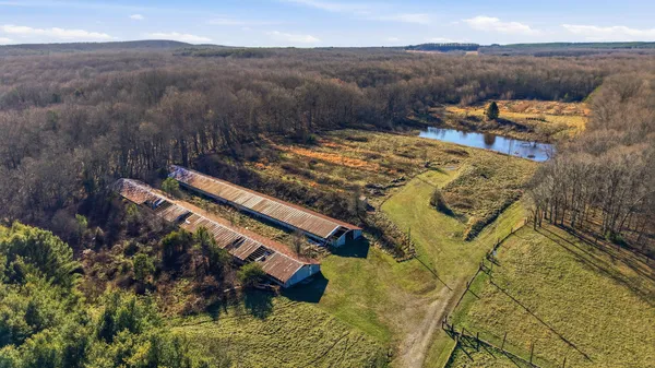 $1,000,000 | 2977 Highway 56, Tracy City, TN 37387