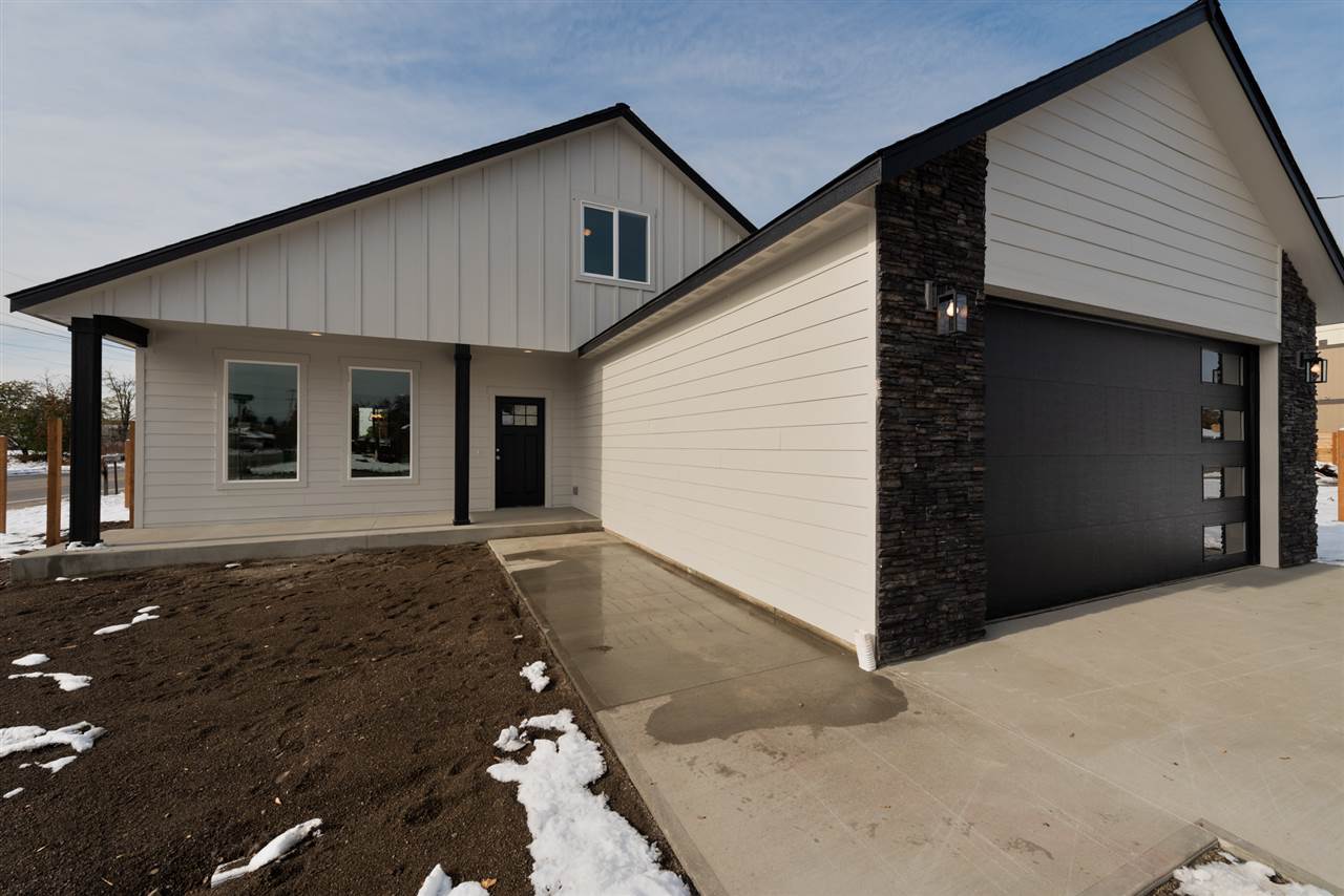 803 North Johnson Road Spokane Valley, WA 99206 - Photo 1 of 21 Gallery Image 1