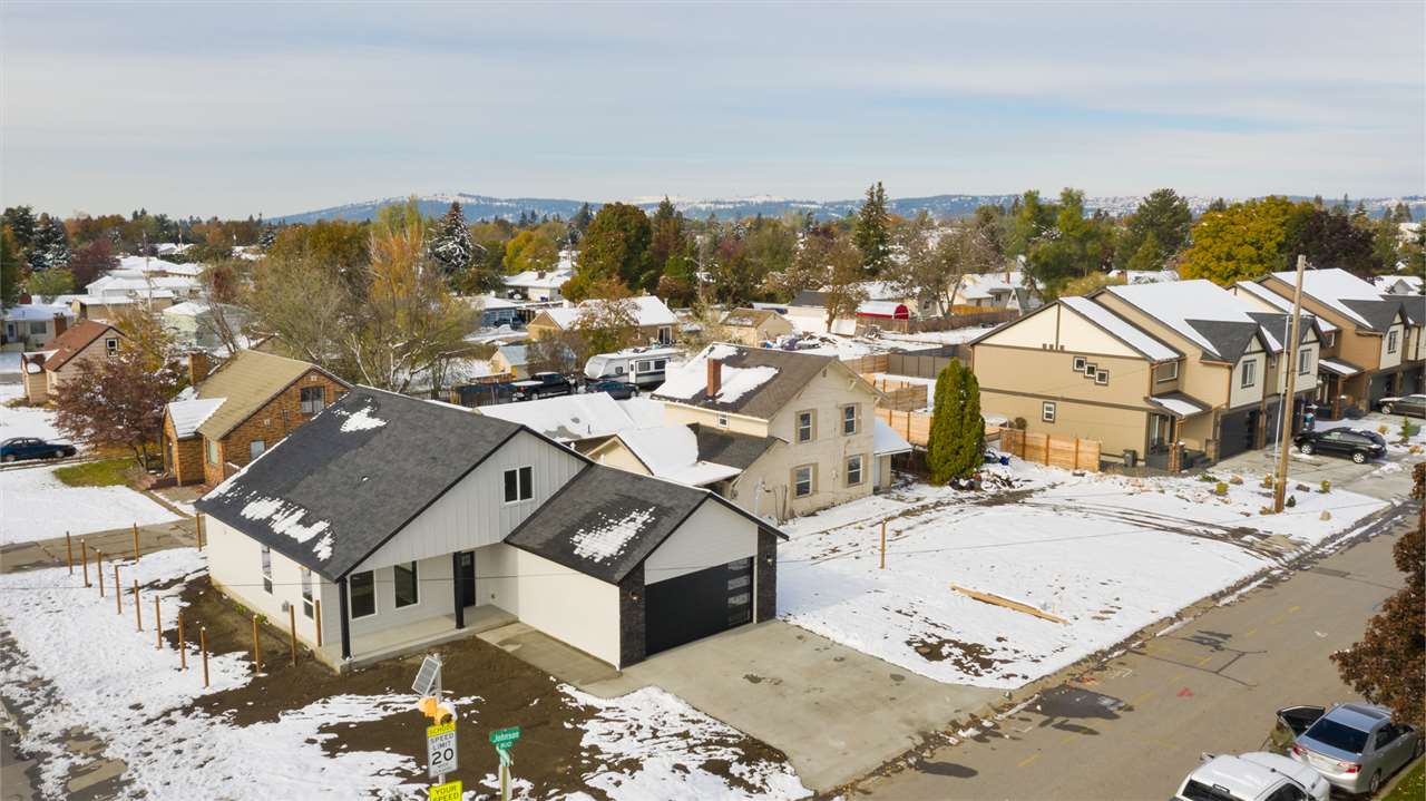 803 North Johnson Road Spokane Valley, WA 99206 - Photo 3 of 21 Gallery Image 3