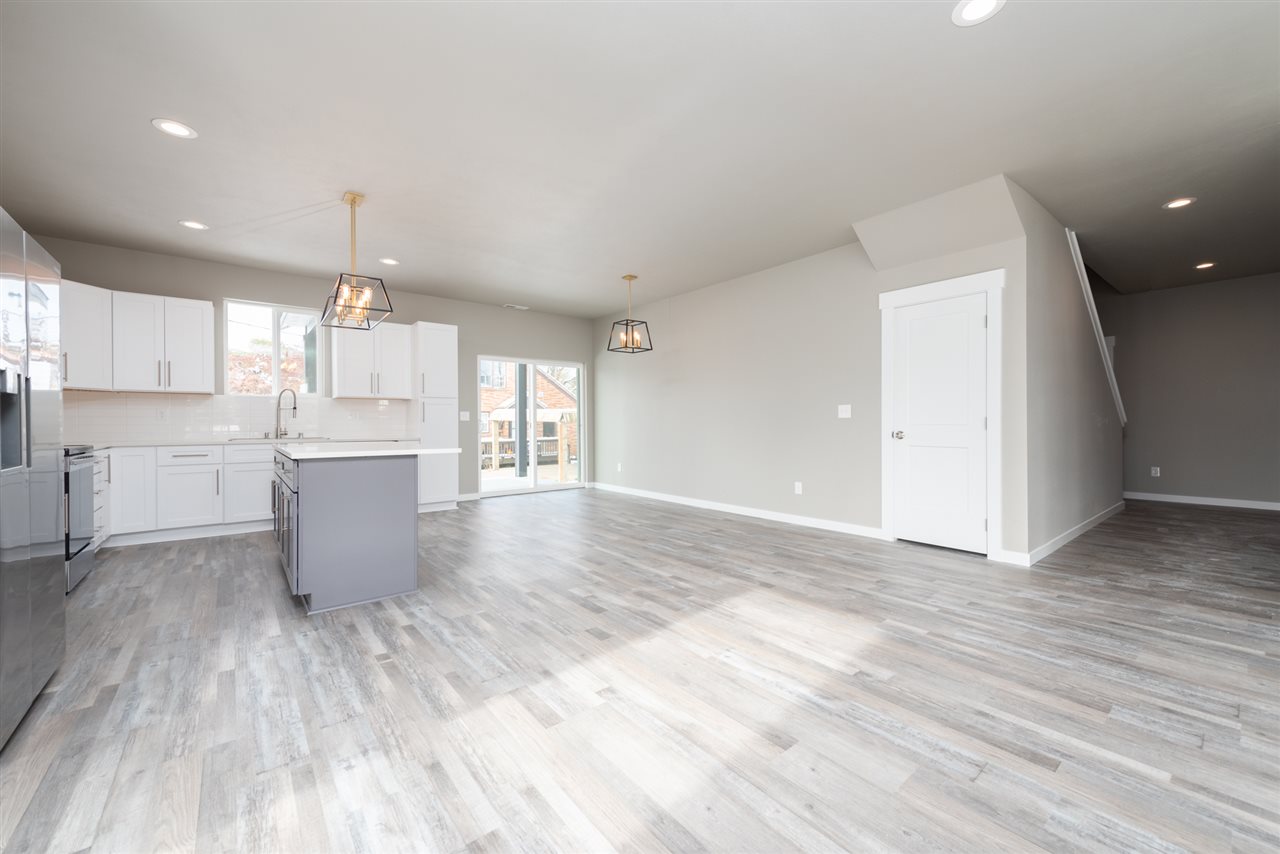 803 North Johnson Road Spokane Valley, WA 99206 - Photo 8 of 21 Gallery Image 8