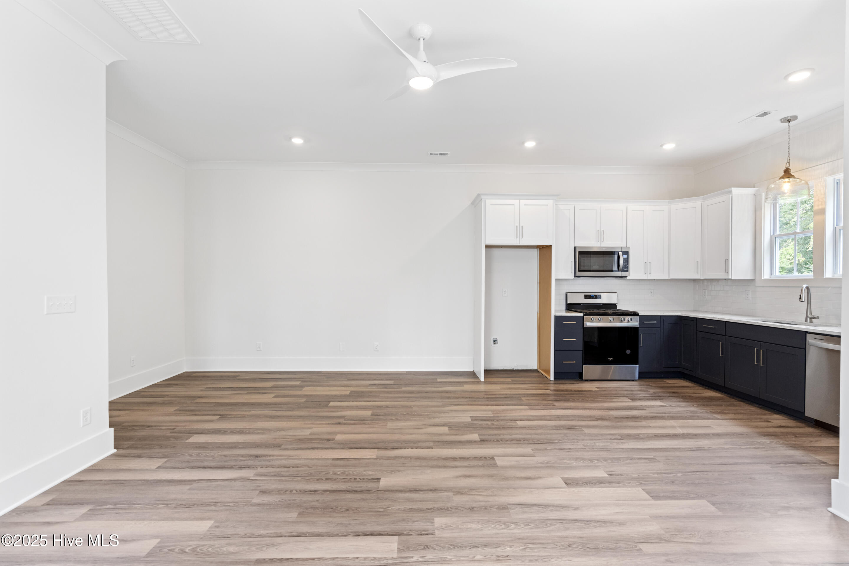 1017 Tidal Lane, Unit 8A Wilmington, NC 28401 - Photo 3 of 45 mls-DSC09556