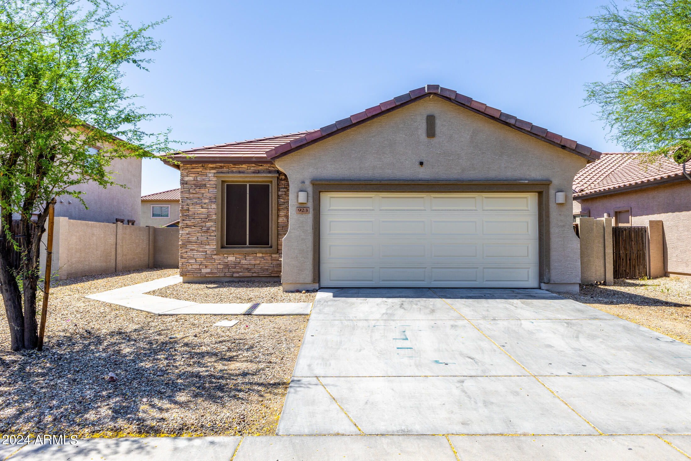 923 East Randy Street Avondale, AZ 85323 - Photo 1 of 23 923 E Randy St-1