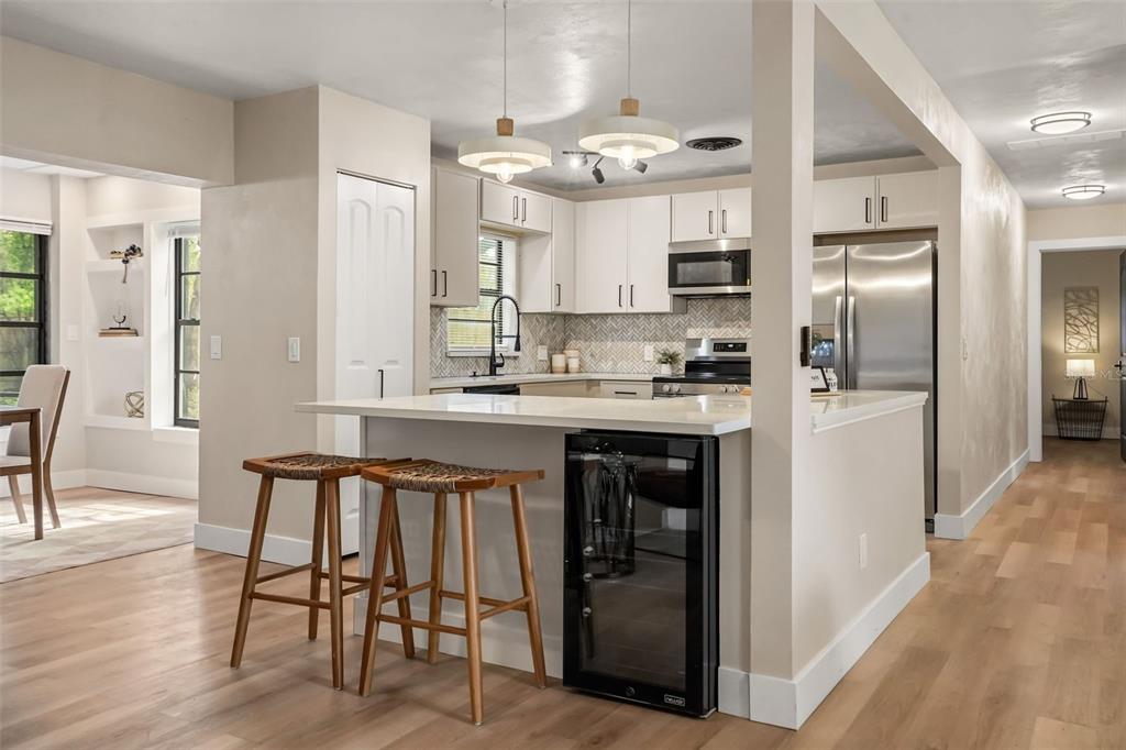 1348 Radclyffe Road Orlando, FL 32804 - Photo 9 of 28 Gallery Image 9