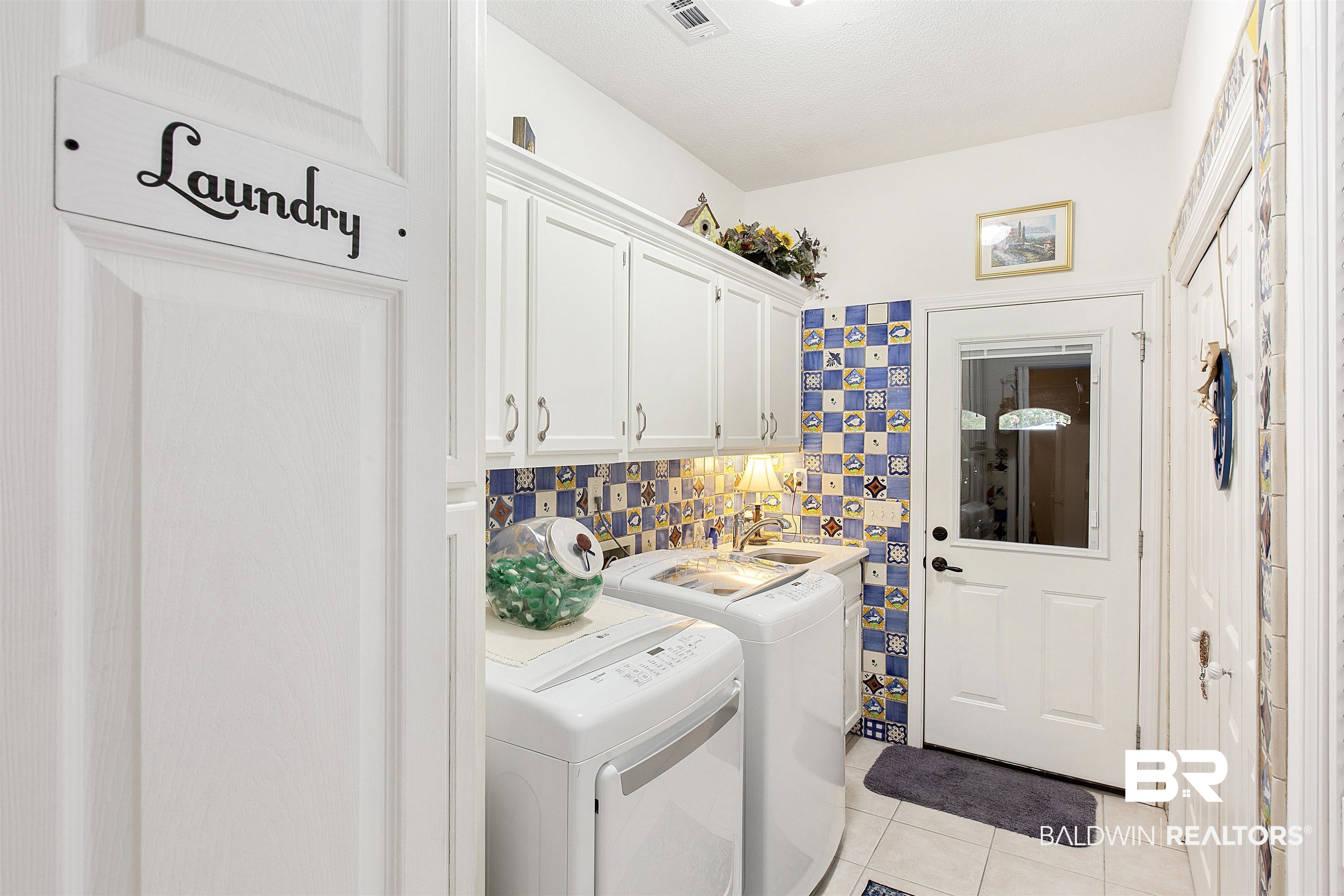 9370 Neumann Drive Elberta, AL 36530 - Photo 23 of 47 Laundry Room