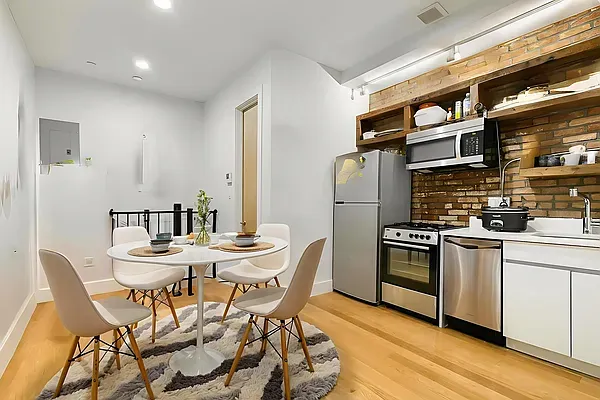 $3,995 | 35 Lexington Avenue, Unit 1F | Clinton Hill