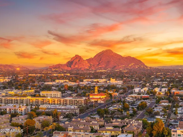 $269,000 | 2025 East Campbell Avenue, Unit 140, Phoenix, AZ 85016