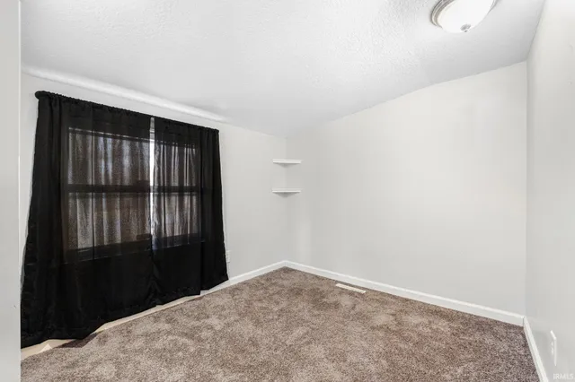 $180,000 | 3930 Abbott Street, Fort Wayne, IN 46806