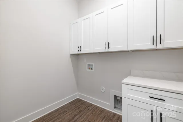 $549,000 | 3884 12th Street Northeast, Hickory, NC 28601