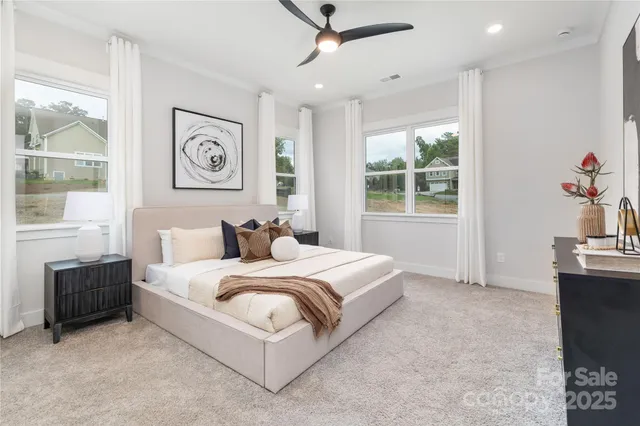 $549,000 | 3884 12th Street Northeast, Hickory, NC 28601