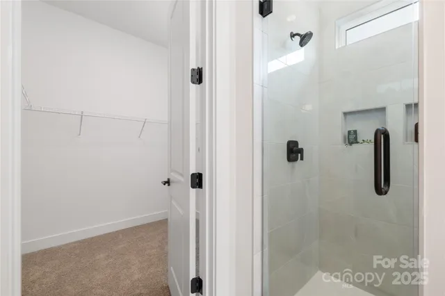 $549,000 | 3884 12th Street Northeast, Hickory, NC 28601