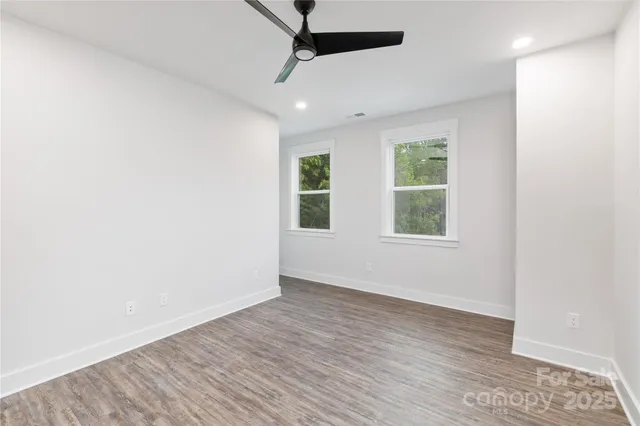 $549,000 | 3884 12th Street Northeast, Hickory, NC 28601