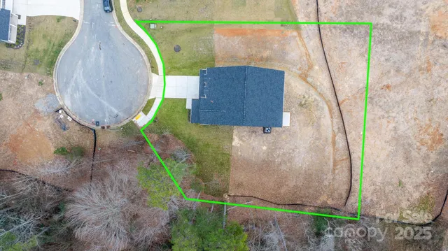 $549,000 | 3884 12th Street Northeast, Hickory, NC 28601