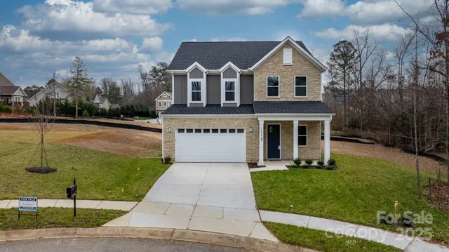 $549,000 | 3884 12th Street Northeast, Hickory, NC 28601