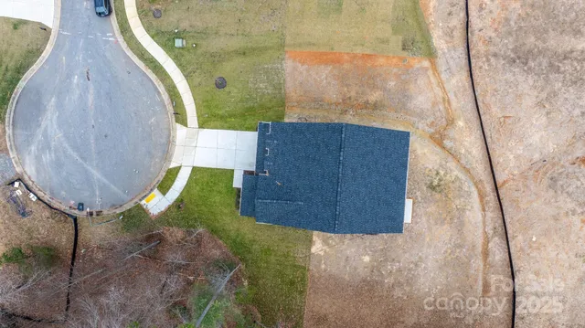 $549,000 | 3884 12th Street Northeast, Hickory, NC 28601