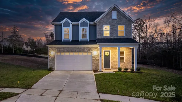 $549,000 | 3884 12th Street Northeast, Hickory, NC 28601