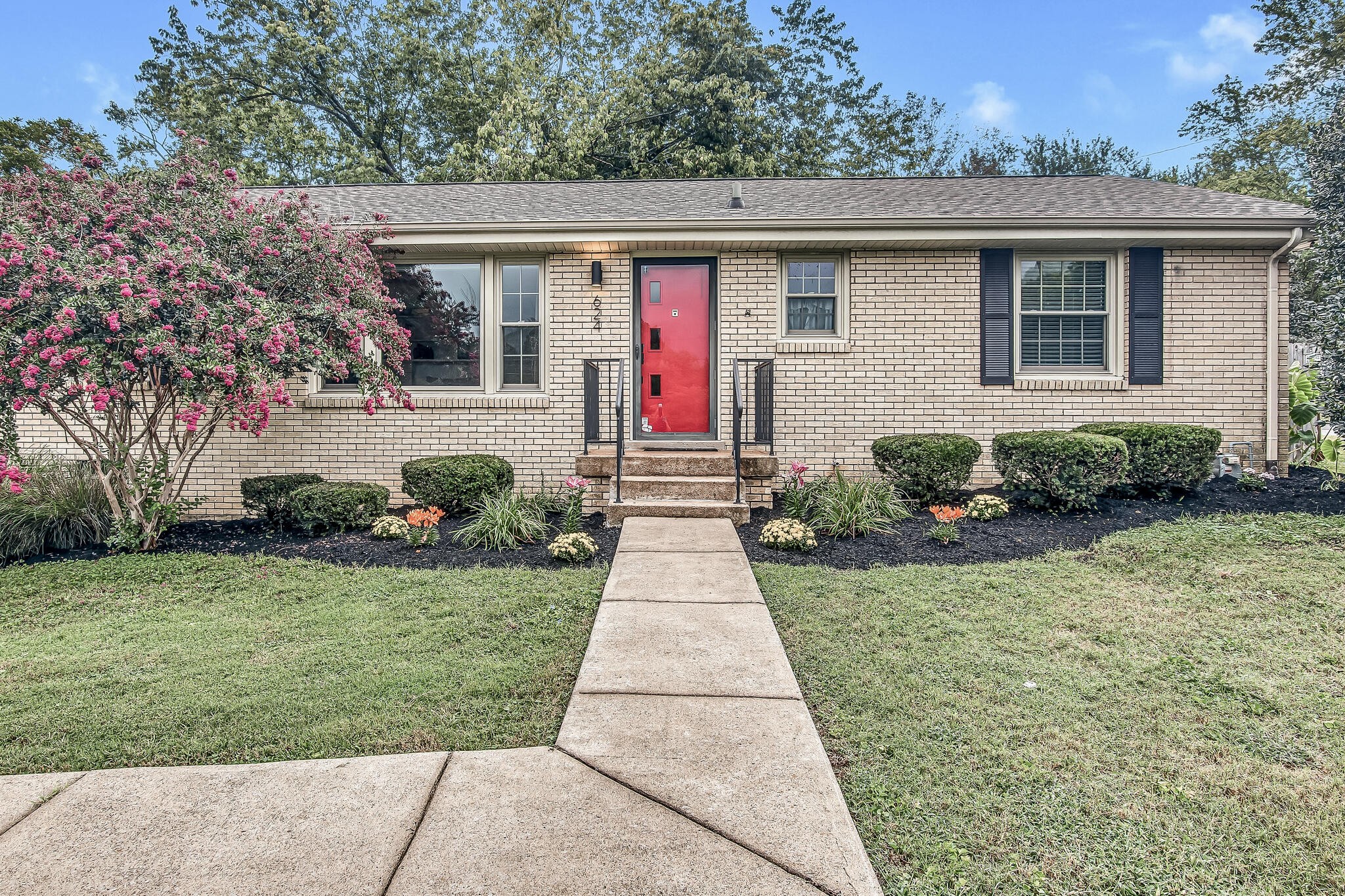 624 Ronnie Road Madison, TN 37115 - Photo 2 of 39 Gallery Image 2
