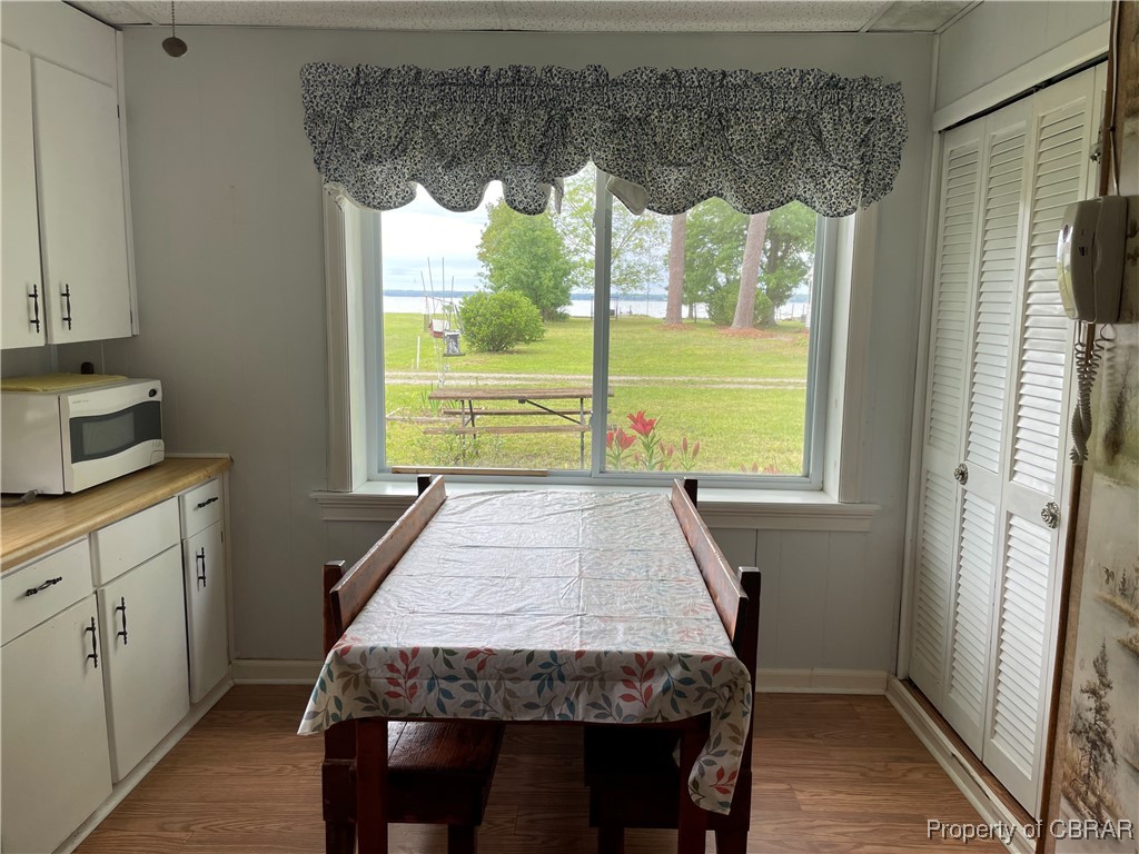 175 Riverview Avenue Water View, VA 23180 - Photo 10 of 19 Kitchen and View