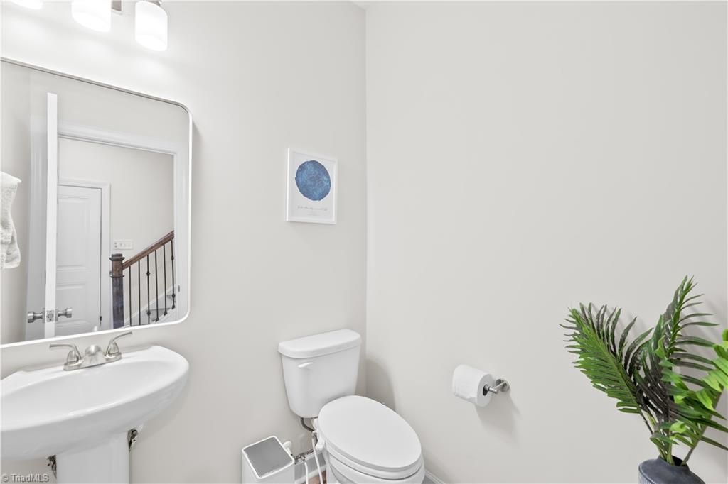 6224 Kershaw Mdws Road Pfafftown, NC 27040 - Photo 13 of 49