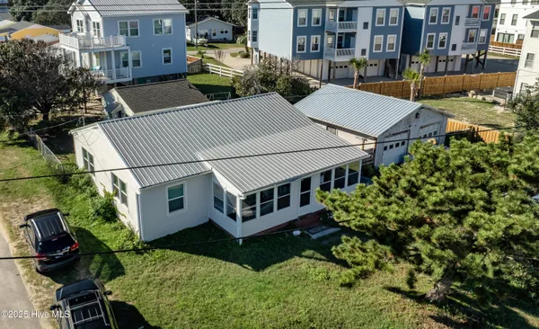 $900,000 | 1203 Fort Fisher Boulevard North, Carolina Beach, NC 28428