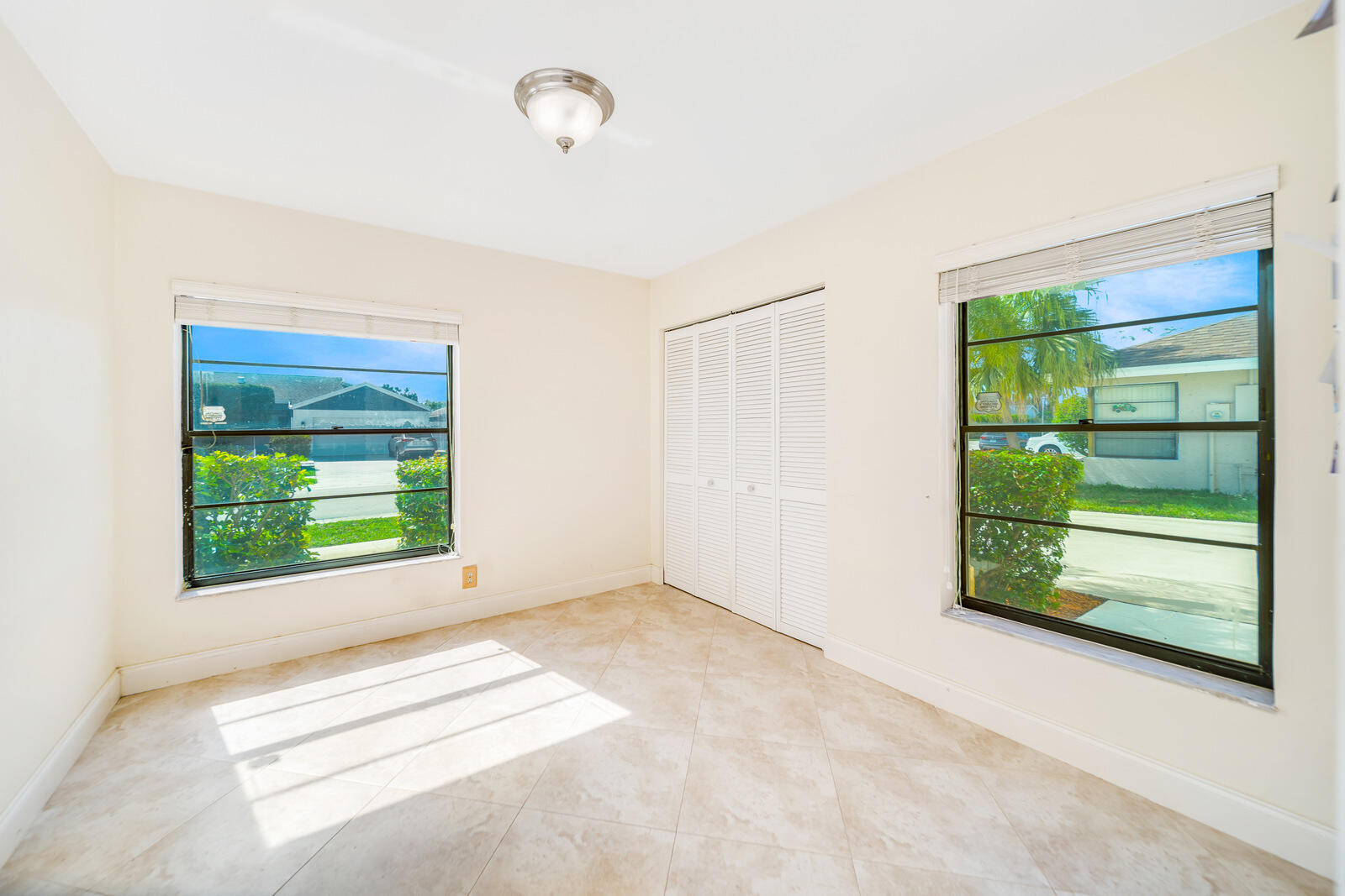 21118 Rustlewood Avenue Boca Raton, FL 33428 - Photo 36 of 47 bed #3