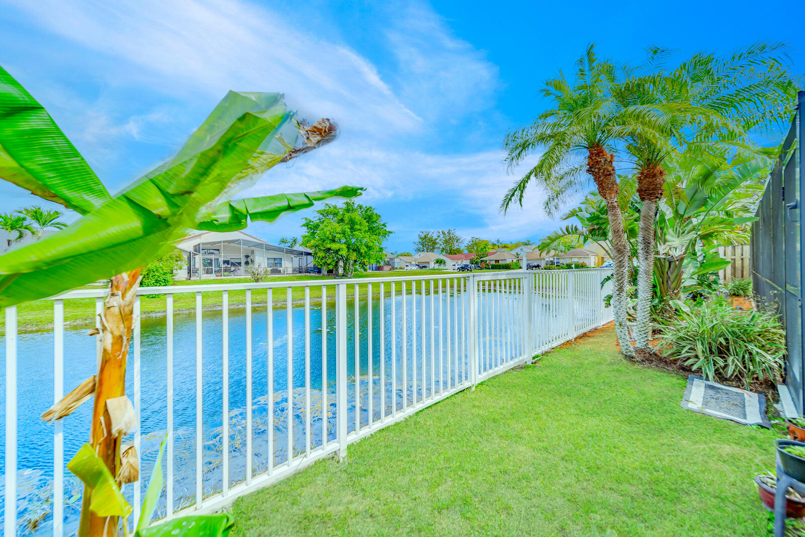 21118 Rustlewood Avenue Boca Raton, FL 33428 - Photo 4 of 47 canal views
