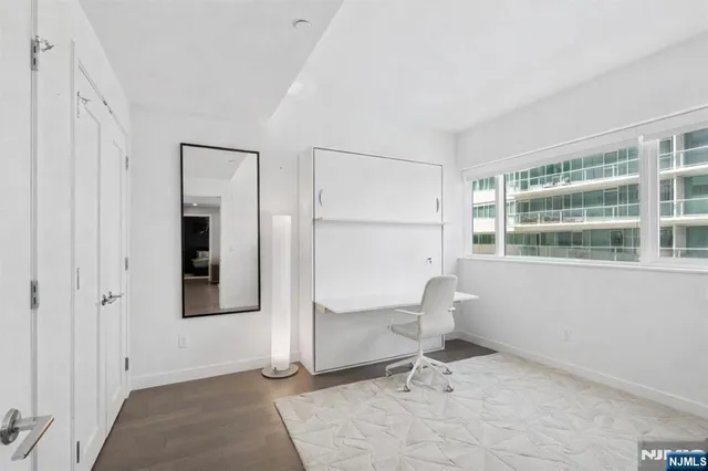 $1,250,000 | 800 Ave At Port Imperial, Unit 517, Weehawken, NJ 07086