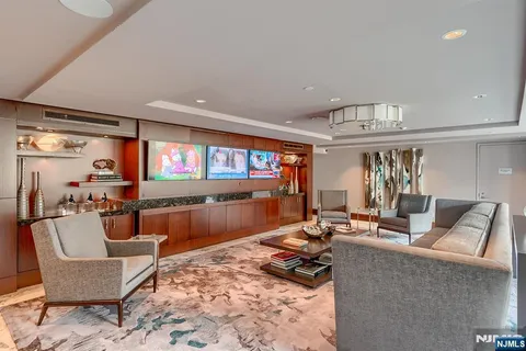 $1,250,000 | 800 Ave At Port Imperial, Unit 517, Weehawken, NJ 07086