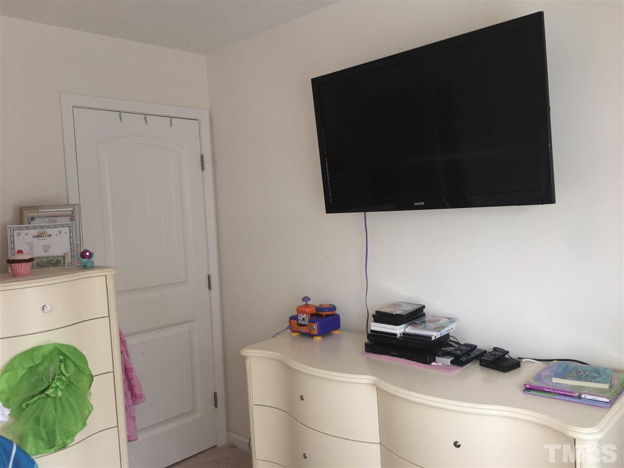 3952 Volkswalk Place Raleigh, NC 27610 - Photo 10 of 16 Gallery Image 10