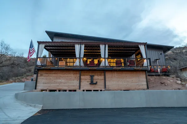 $795,000 | 563 Comanche Drive, Lubbock, TX 79404