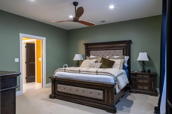 $759,900 | 563 Comanche Drive, Lubbock, TX 79404