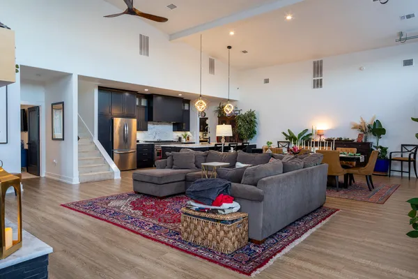 $759,900 | 563 Comanche Drive, Lubbock, TX 79404