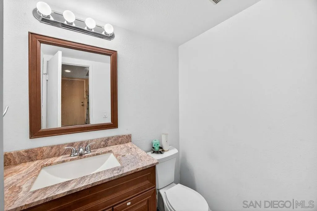10810 Riderwood Terrace, Unit C Santee, CA 92071 - Photo 11 of 37