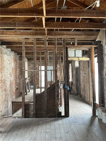 $1,250,000 | 714 Carondelet Street, New Orleans, LA 70130