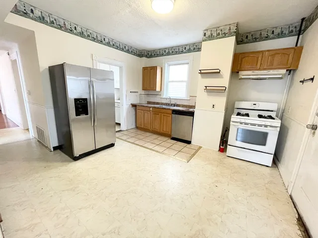 $3,600 | 45 Crescent Avenue, Unit 2, Boston, MA 02125