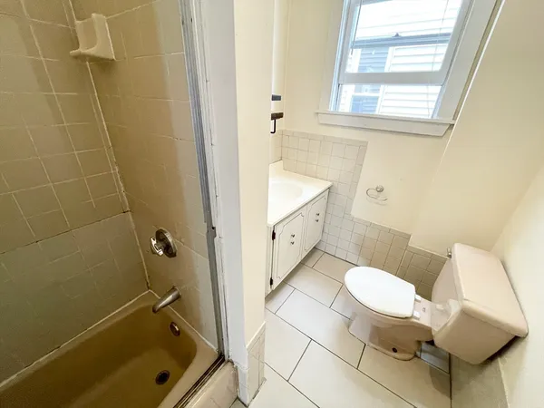 $3,600 | 45 Crescent Avenue, Unit 2, Boston, MA 02125