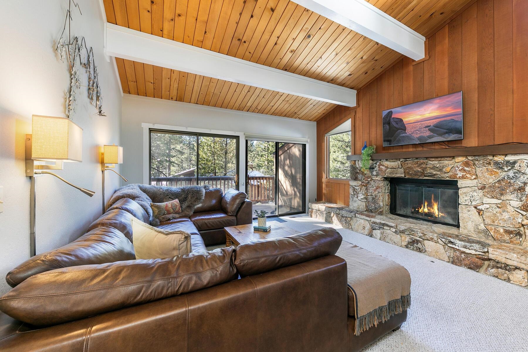 100 Basque Drive Truckee, CA 96161 - Photo 6 of 28 Gallery Image 6