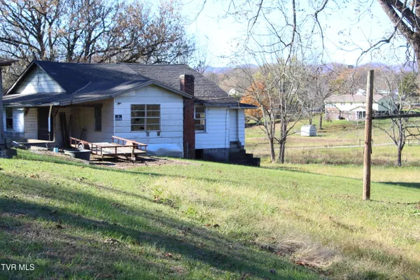 $98,500 | 215 Autumn Drive, Pennington Gap, VA 24277