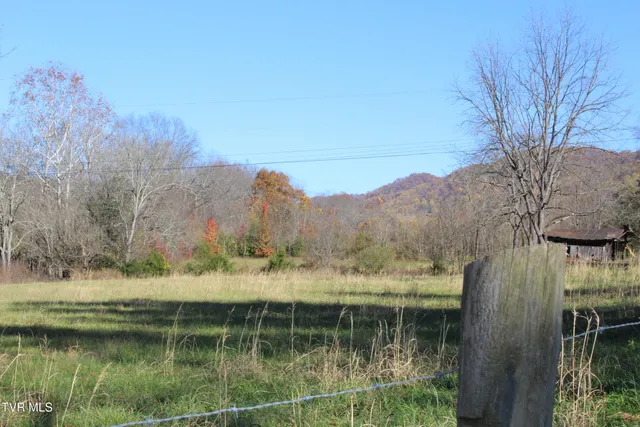 $98,500 | 215 Autumn Drive, Pennington Gap, VA 24277