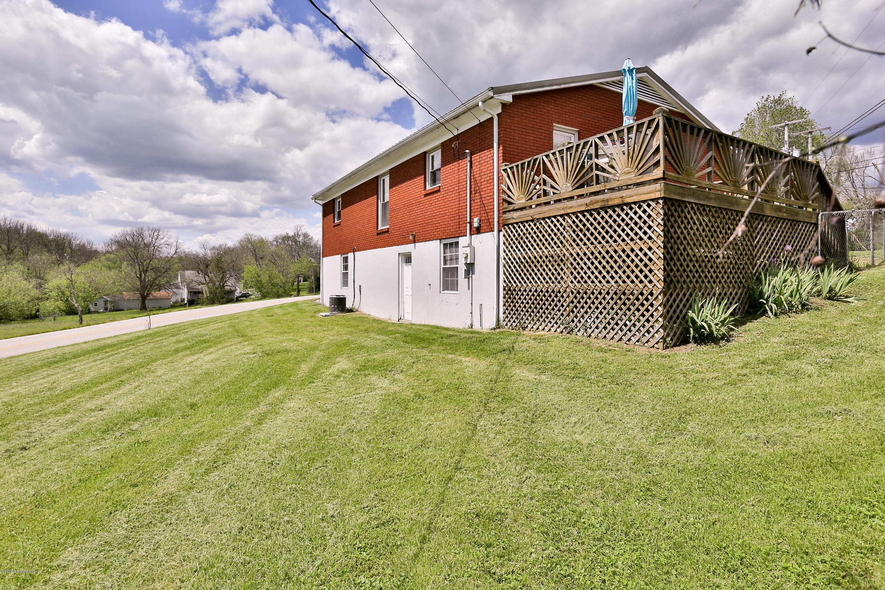 765 Grafenburg Road Frankfort, KY 40601 - Photo 24 of 27 CT6C0962