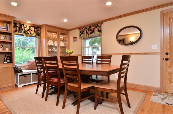 21 Chisholm Road Weymouth, MA 02190 - Photo 4 of 24 Gallery Image 4