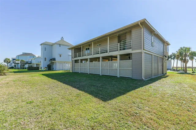 $4,000 | 18418 East De Vaca Lane, Galveston, TX 77554