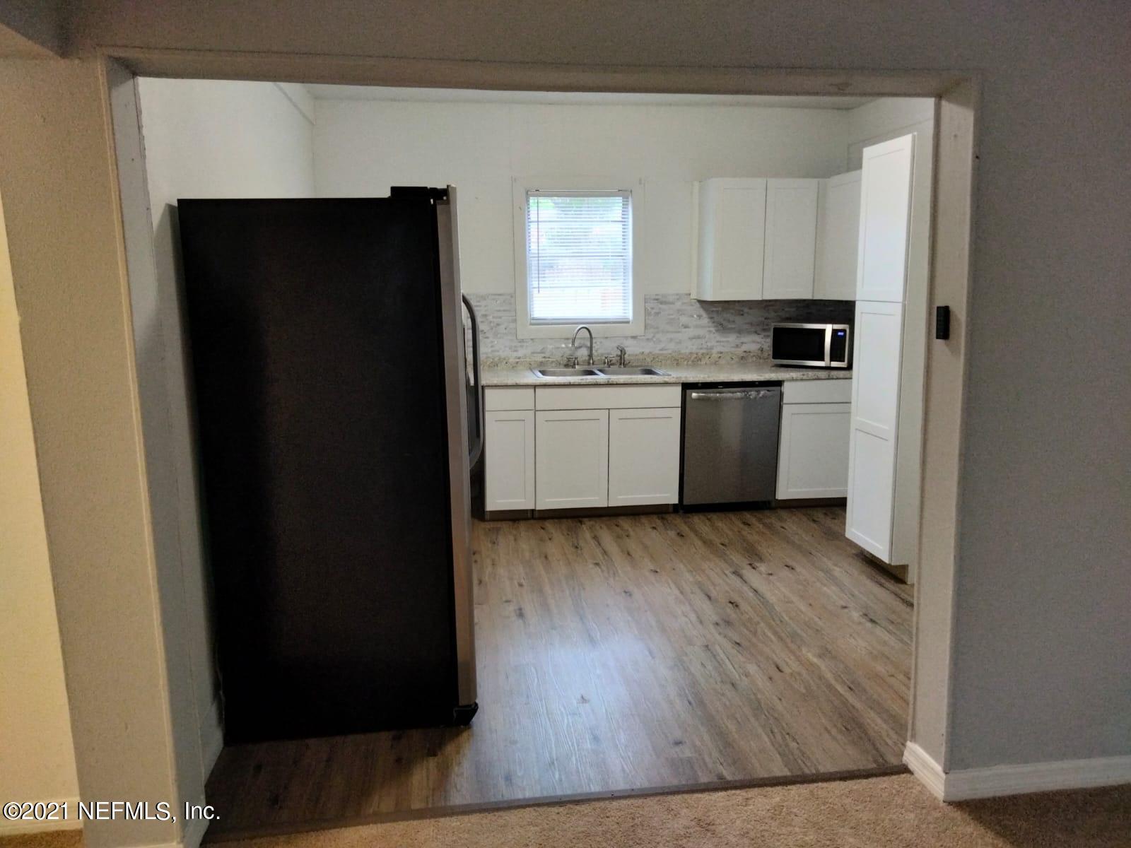 3908 Brick Road Jacksonville, FL 32209 - Photo 9 of 11 2d9f01fb-a688-4b79-a59b-cf2f0f024b3d