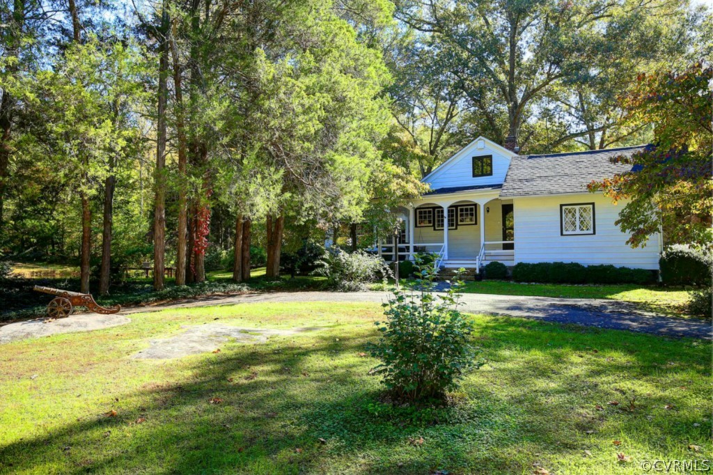 3240 Lee's Landing Road Powhatan, VA 23139 - Photo 2 of 24 Gallery Image 2