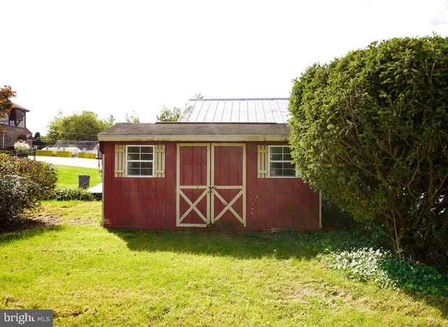 $284,900 | 218 North Main Street, Bernville, PA 19506